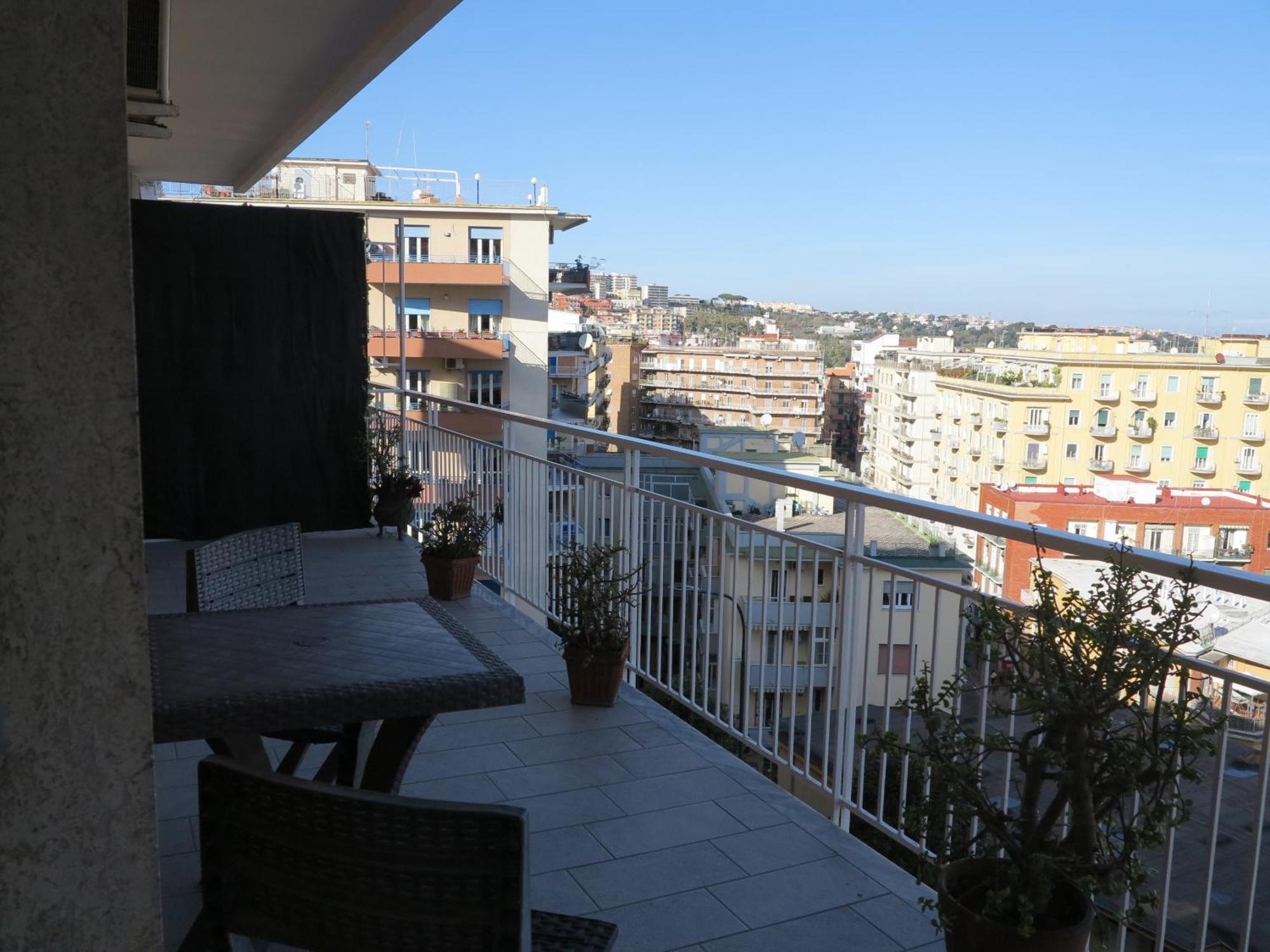 Pretty Panoramic Apartment - Half Way Center-Vomero District เนเปิลส์ ภายนอก รูปภาพ